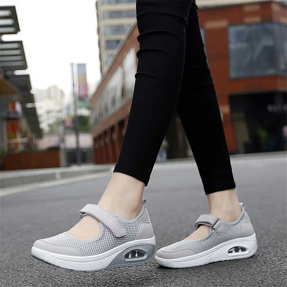 Travel Accessories For Young Women - 36-41 Halbsaison farbige Turnschuhe Walking Skates